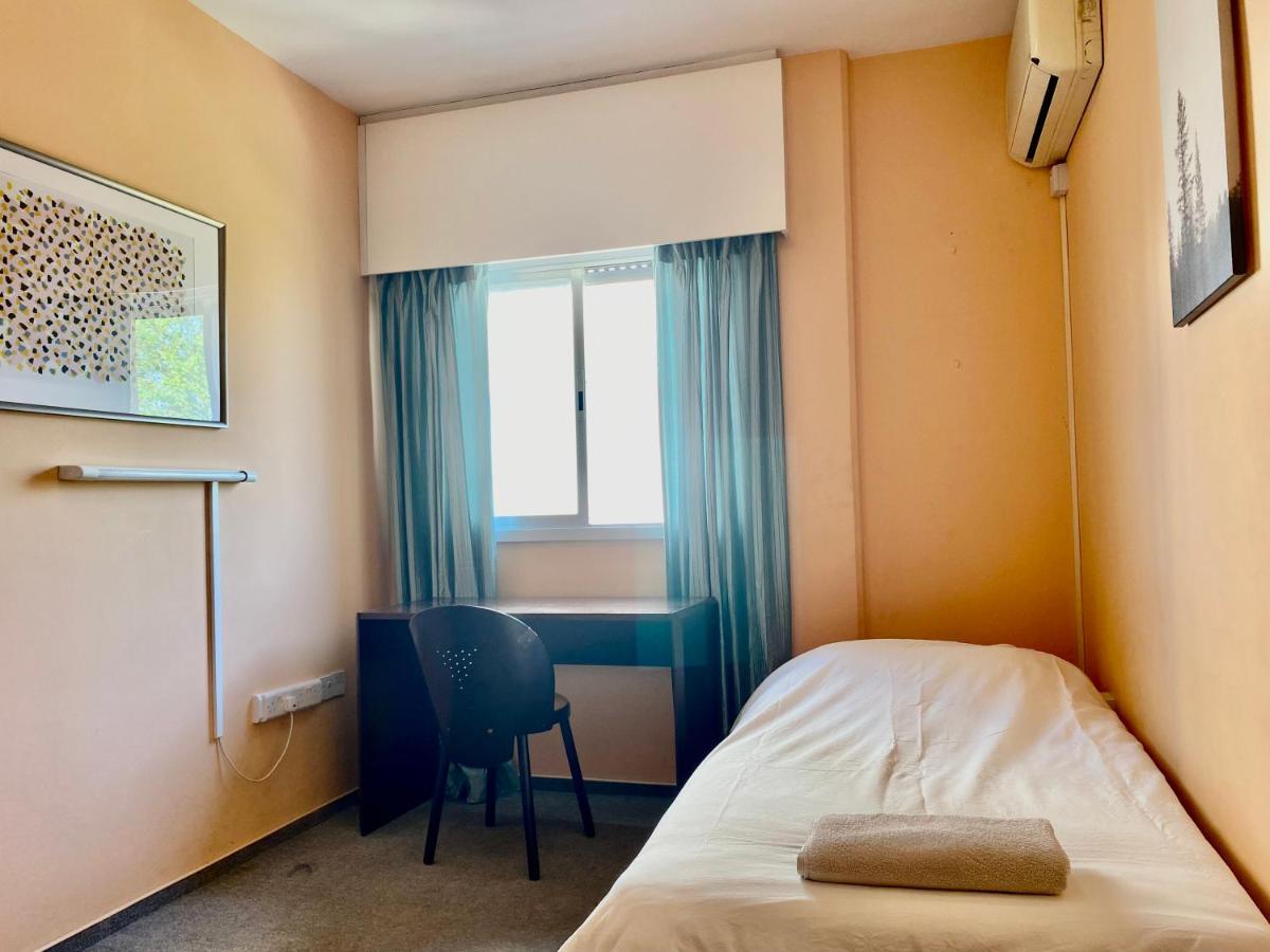 לימסול Private Room In A Shared Flat At Best Location מראה חיצוני תמונה