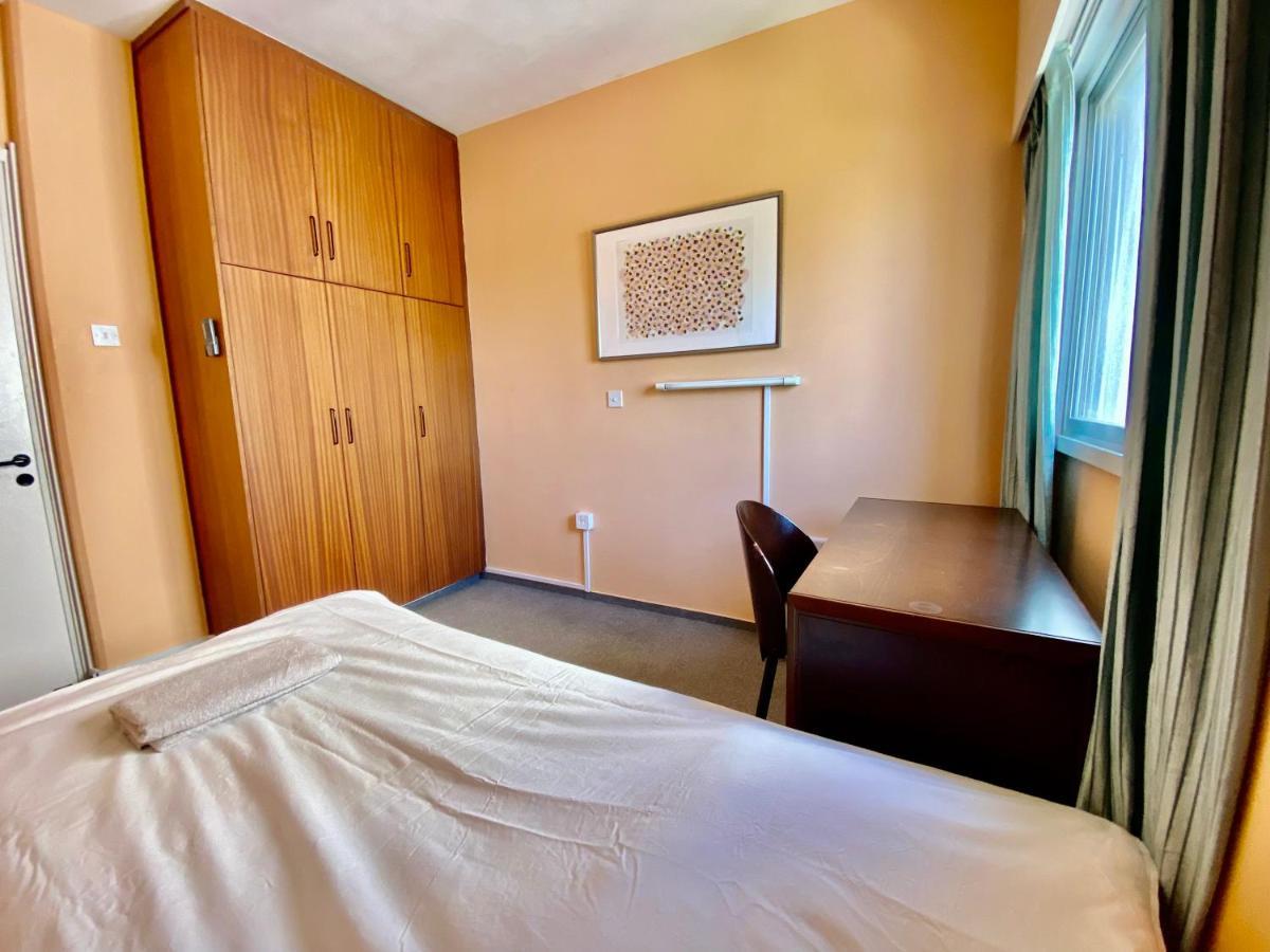 לימסול Private Room In A Shared Flat At Best Location מראה חיצוני תמונה